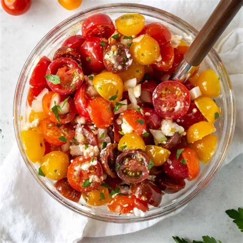 Fresh Cherry Tomato Salad recipe (quick & easy side dish!)