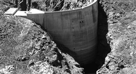 Construction of large dams in the Canary Islands: modern dams