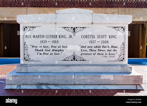 Coretta Scott King Grave