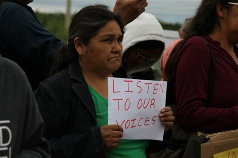 Women, children lead Attawapiskat march calling for permanent water fix ...