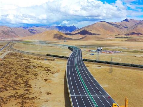 The Nagqu-Lhasa section of the G6 Beijing-Tibet Expressway opened to traffic--Seetao