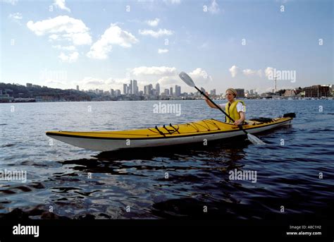 Washington Seattle Kayaking on Lake Union Stock Photo - Alamy