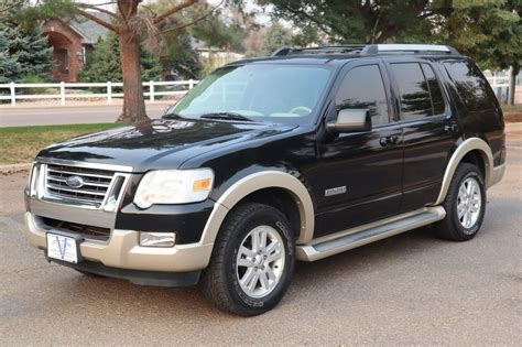 2006 Ford Explorer Eddie Bauer | Victory Motors of Colorado