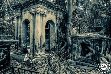 9 Haunted Places In Kolkata & Real Ghost Stories In Kolkata