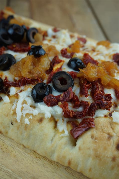 Vegan Pizza Two Ways - Vegetarian South