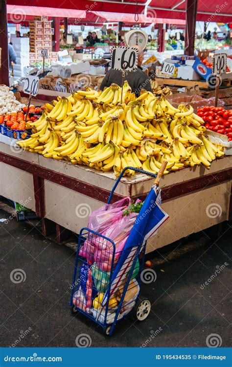 Vict Market in Melbourne Australia Editorial Image - Image of colorful, retail: 195434535