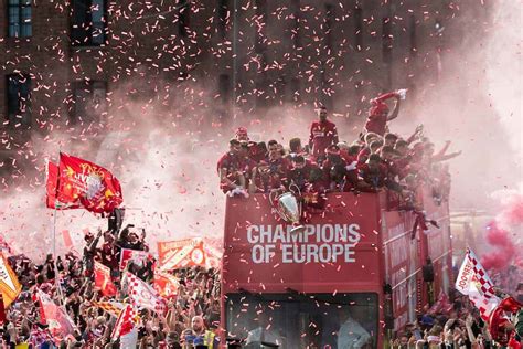 20 brilliant photos of Liverpool FC trophy parades - Liverpool FC ...