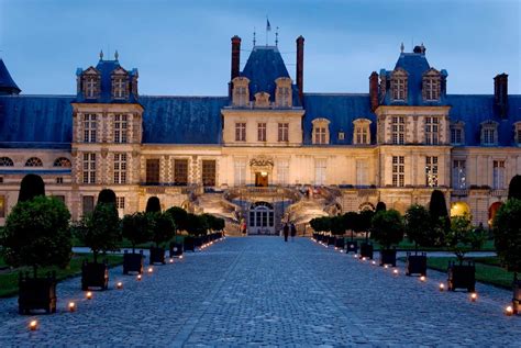 CHATEAU DE FONTAINEBLEAU - ANTOINETTE - Pop My World