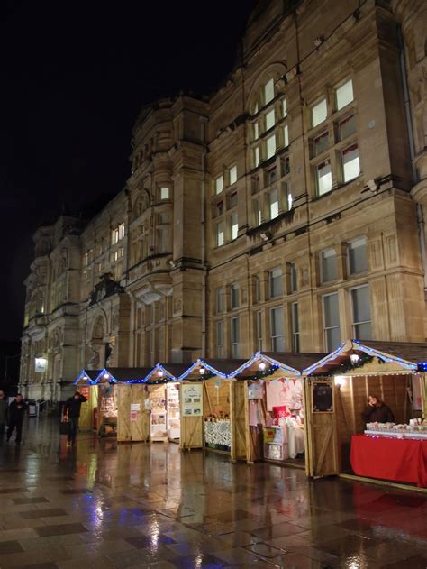 Cardiff Christmas Market and Castle 52 | Oxford Echoes