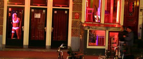 Things To Do In Amsterdam Red Light District | Shelly Lighting