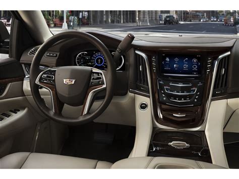 2018 Cadillac Escalade: 98 Interior Photos | U.S. News