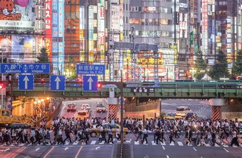 Tokyo Shinjuku Station — Stock Photo © Torsakarin #106160956