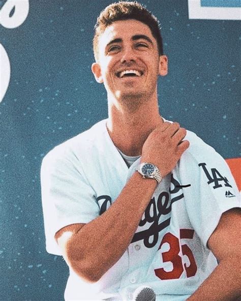 cody content🦋 on Instagram: “it's almost that time🎄 #codybellinger #dodgers #mlb” in 2024 ...