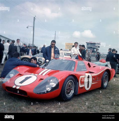 Le mans 1967 dan gurney hi-res stock photography and images - Alamy