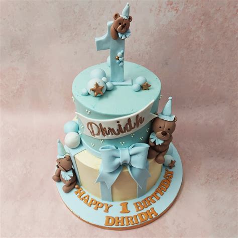 Blue and White Teddy Bear Cake | Teddy Bear Cake With Bow | Teddy Cake – Liliyum Patisserie & Cafe