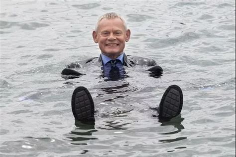 Martin Clunes in Doc Martin behind the scenes 'farewell' documentary ...