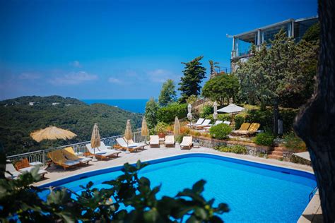 Ischia's San Montano Resort & Spa - The Taste Edit | Resort spa, Thermal spa, Veranda restaurant