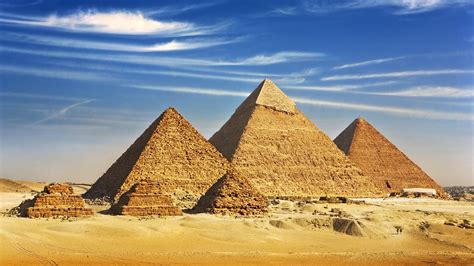 What did the ancient Egyptian pyramids look like when they were built?