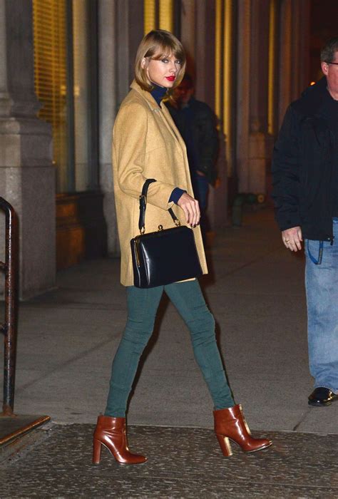 4 Casual Outfit Ideas That Involve Pants, Courtesy of Taylor Swift | Glamour