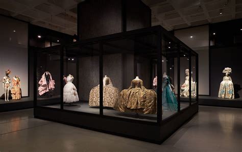 “The Vulgar: Fashion Redefined” At The Barbican - London Perfect