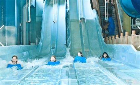 Find Outdoor and Indoor Water Park Fun in Michigan