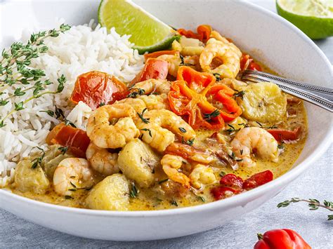 Caribbean Prawn and Banana Curry Recipe | Foodaciously