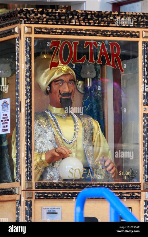 Zoltar hi-res stock photography and images - Alamy