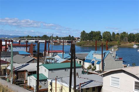 Guide: Choosing A Moorage ⋆ Portland Floating Homes