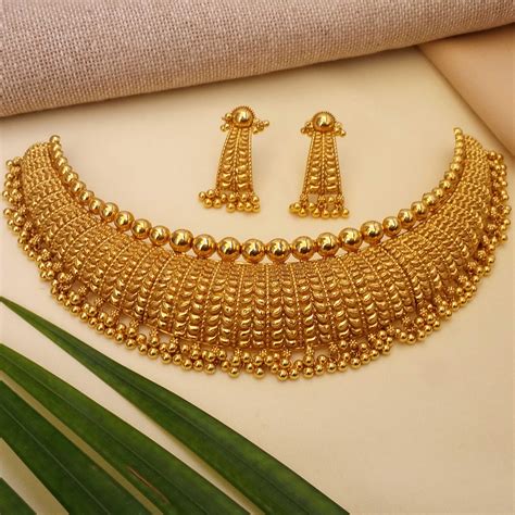 Unique Gold Choker Necklace Designs for Women | Giriraj Jewellers