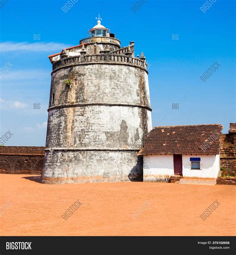 Fort Aguada Lighthouse Image & Photo (Free Trial) | Bigstock