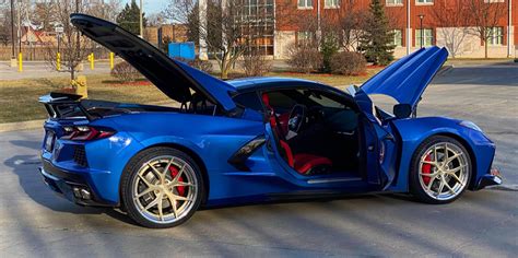 Chevrolet Corvette C8 Stingray Blue with Gold BC Forged HCS21 Wheel | Wheel Front