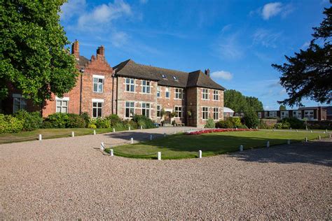 Moreton Hall School UK Guardianship & Admissions | Bright World Guardianships