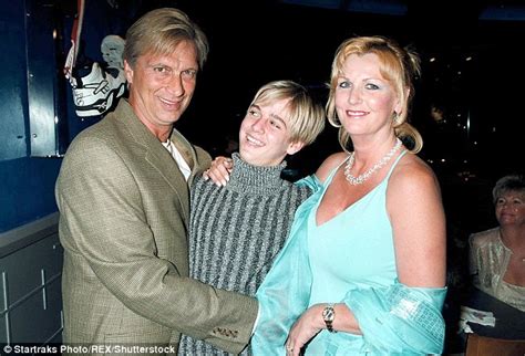 Aaron Carter family: siblings, parents, children, wife