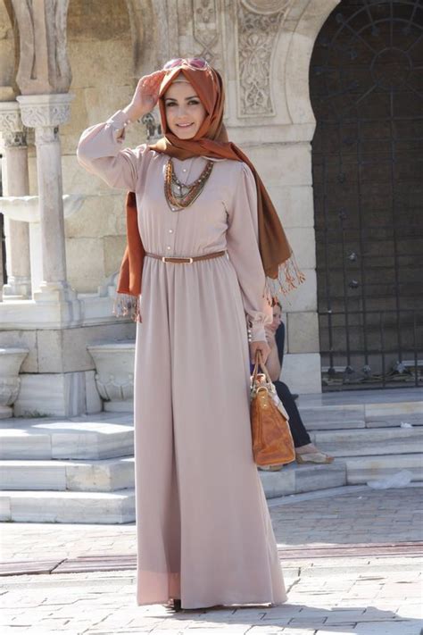 Here's the 5 Modern Formal Hijab Fashion Style Terbarik 2016