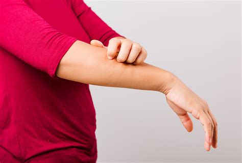 What Causes Itchy Skin (Pruritis) and How to Treat It?