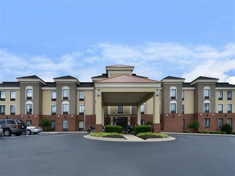 Holiday Inn Express & Suites Petersburg/Dinwiddie Hotel by IHG