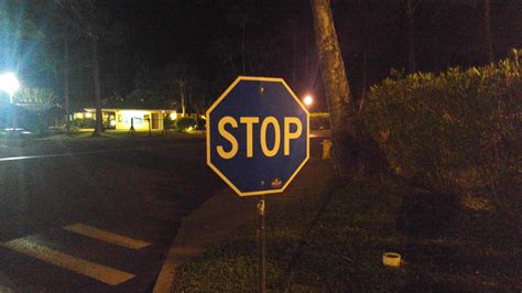 This stop sign is blue : r/mildlyinteresting