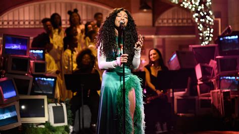 Watch Saturday Night Live Highlight: SZA: The Weekend (Live) - NBC.com