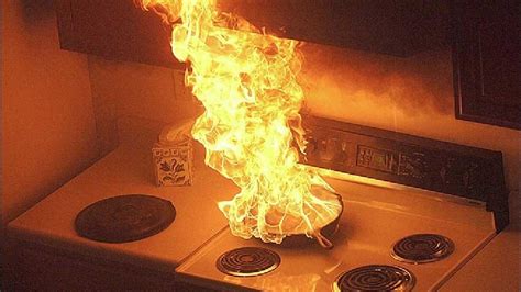 Kitchen Fire Extinguisher : How To Extinguish Kitchen Fire