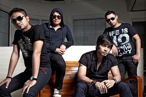 ADA BAND ALBUM SEHARUSNYA .:: Mp3-GALLERY