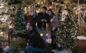 Where Was Everything Christmas Filmed? See Hallmark Movie Locations & Cast