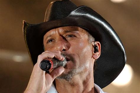 Tim McGraw Reveals the One Thing He Can’t Live Without on the Road