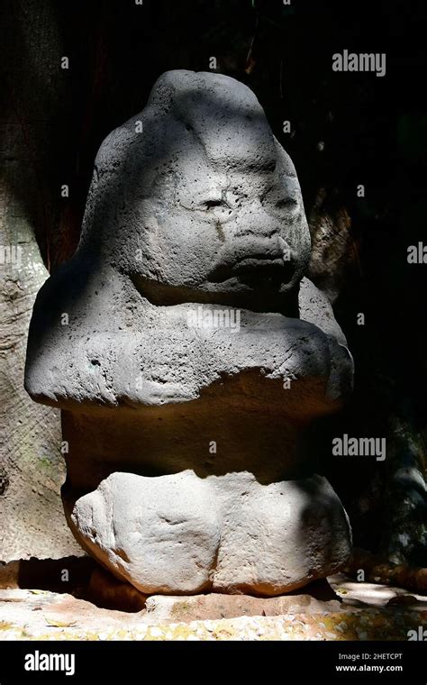 La Abuela, escultura Olmeca, Museo-Parque La Venta, sitio arqueológico ...