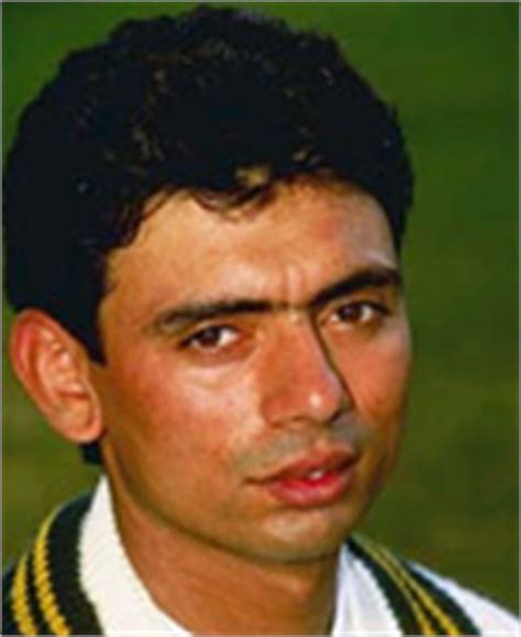 Pakistani Cricket Players: Saqlain Mushtaq