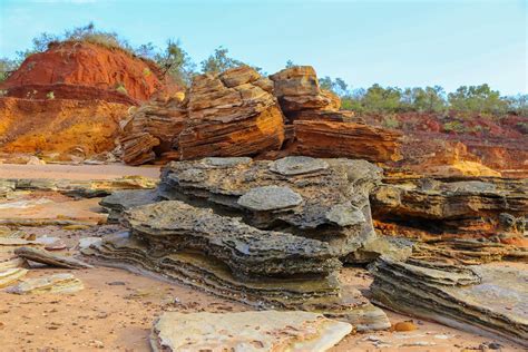 Dinosaur (brachiosaurus) footprints around Broome Western … | Flickr