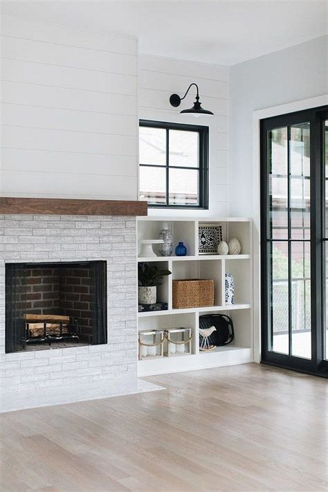 Beautiful Modern Farmhouse Fireplace Ideas You Must Have 30 - HMDCRTN