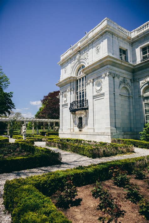 Rosecliff Mansion, Newport, RI | Garret Voight | Flickr