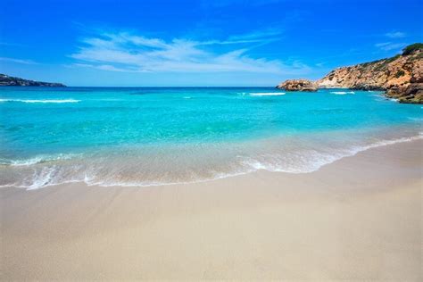 15 Top-Rated Beaches in Ibiza | PlanetWare