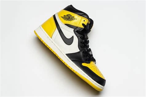 Air Jordan 1 "Yellow Toe" Release Information | Hypebeast