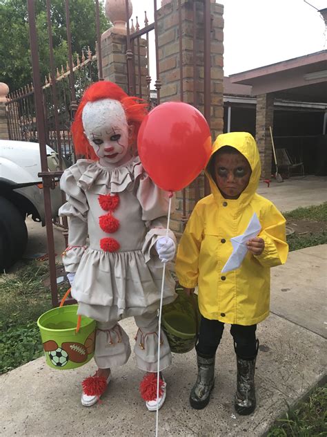 Halloween It and Georgie | Pennywise halloween costume, Horror ...